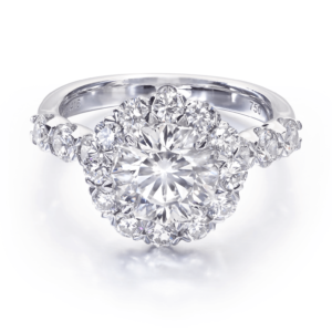 Round Diamond Engagement Ring in White Gold with a Simple Setting