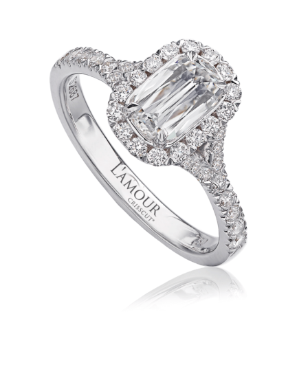 Solitaire engagement ring setting with unique pave set twist band